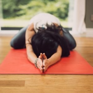benefici pratica yoga